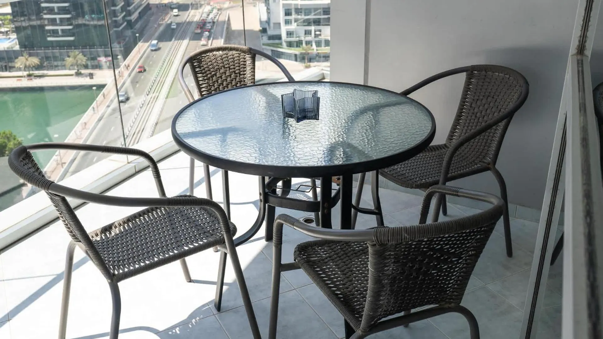 Minimalist Airy 3-Bedroom With Cityscape View In Dubai Marina Apartment