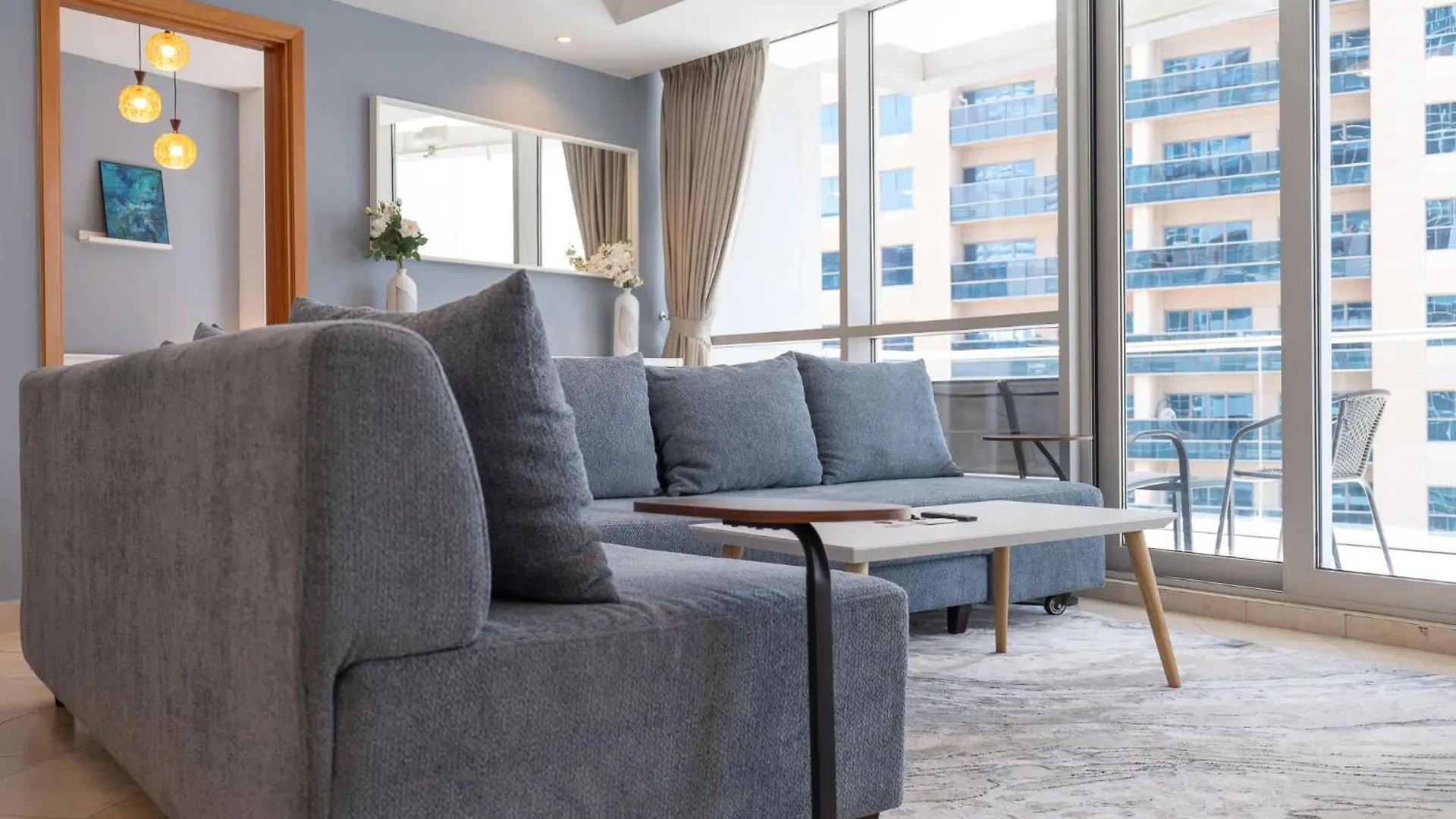 Apartment Minimalist Airy 3-Bedroom With Cityscape View In Dubai Marina United Arab Emirates