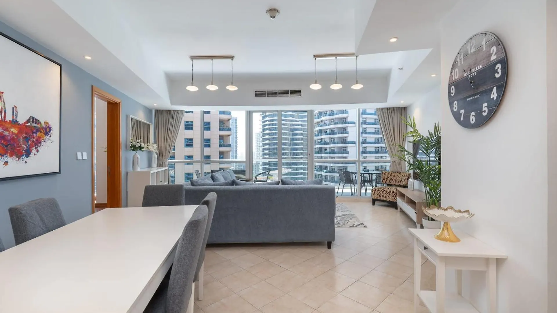 Minimalist Airy 3-Bedroom With Cityscape View In Dubai Marina