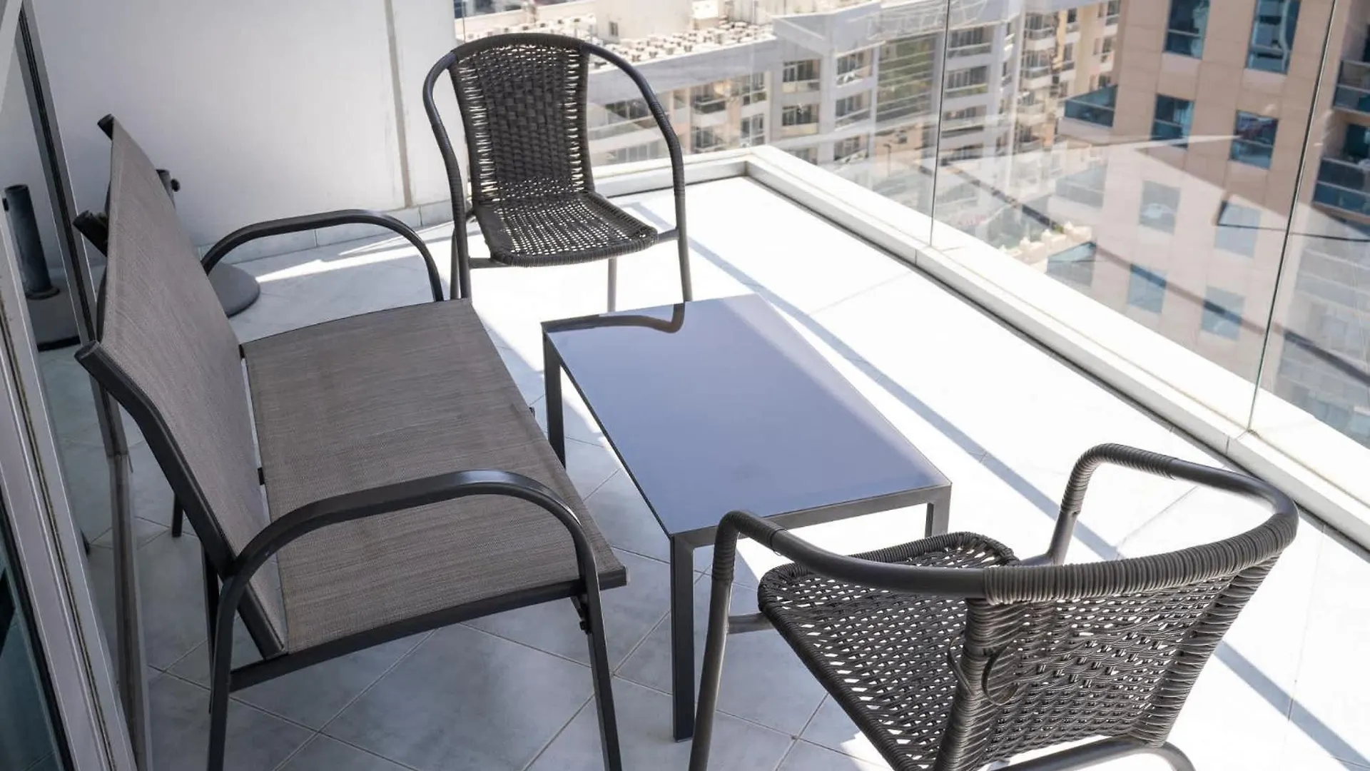 Minimalist Airy 3-Bedroom With Cityscape View In Dubai Marina United Arab Emirates