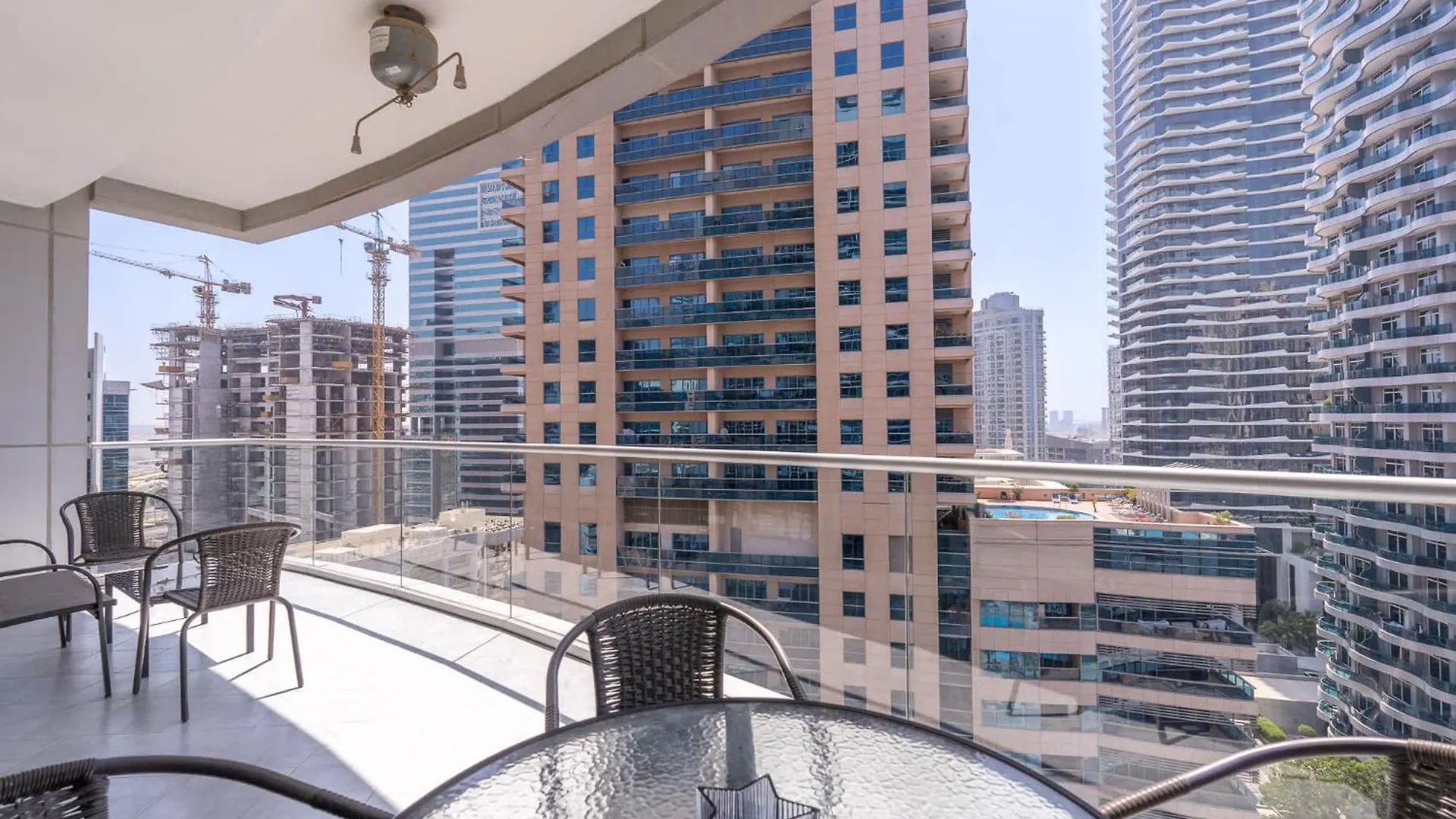 Minimalist Airy 3-Bedroom With Cityscape View In Dubai Marina Apartment