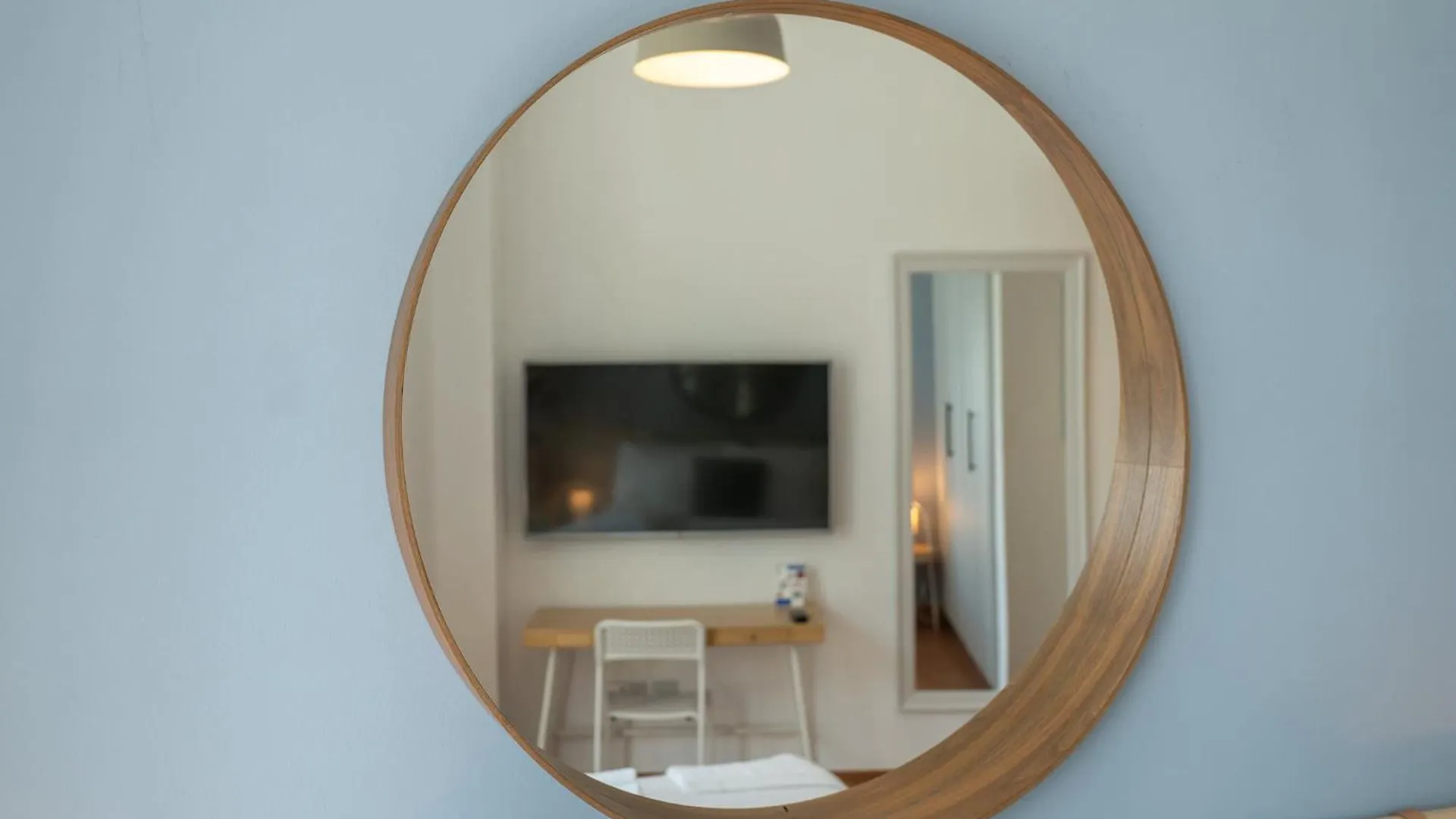 Minimalist Airy 3-Bedroom With Cityscape View In Dubai Marina
