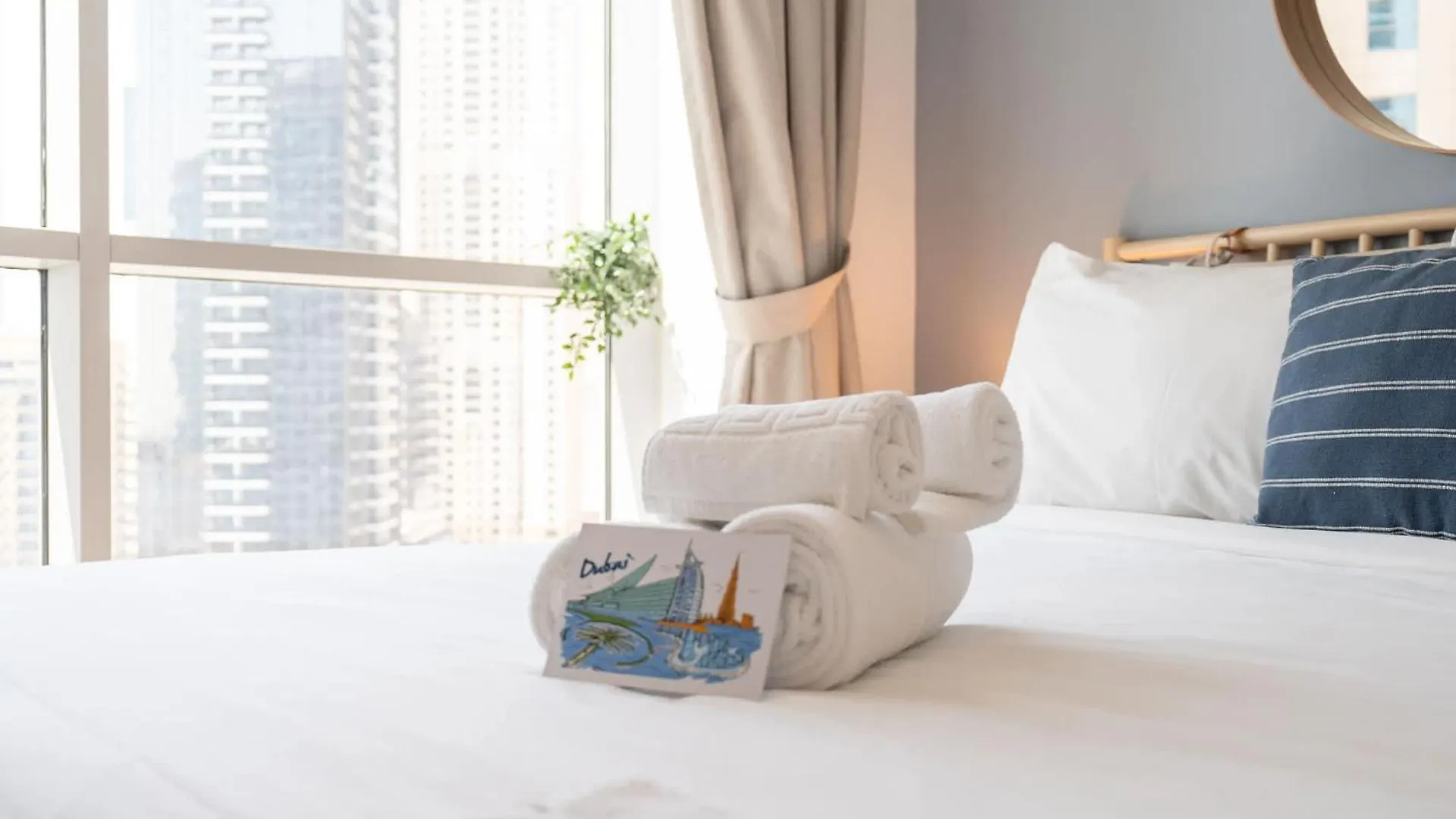 Minimalist Airy 3-Bedroom With Cityscape View In Dubai Marina 0*,  United Arab Emirates